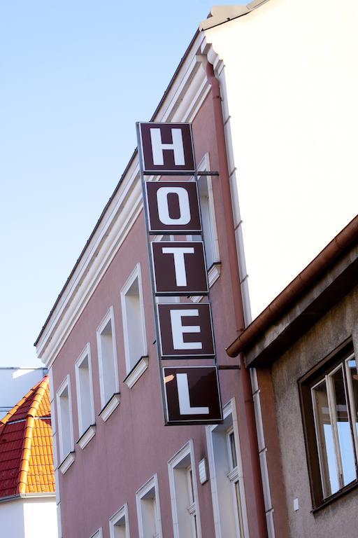 Hotel Zur Sonne Корнойбург Екстер'єр фото